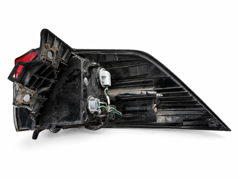 Codex 图像 2026年9月24日 16_58_54 Toyota RAV4 Rear Tail Light Assembly